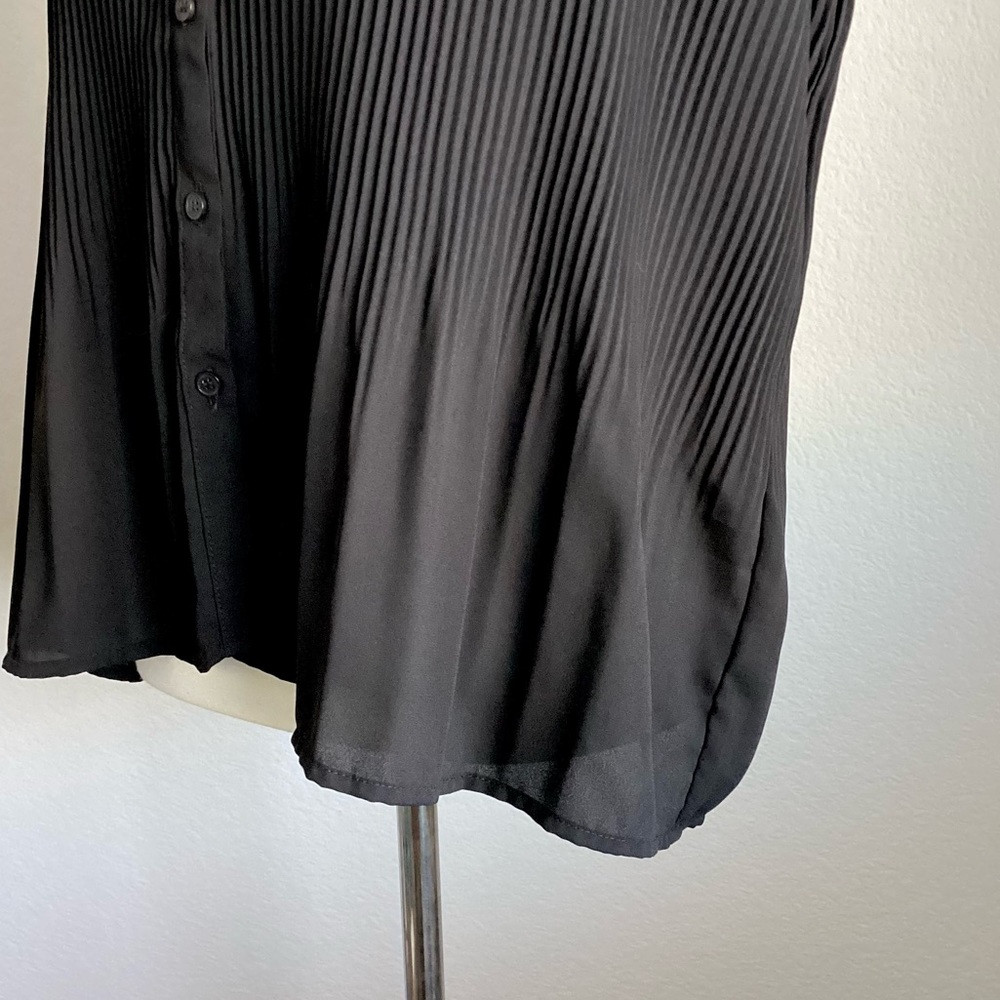 \Pleione\ Plisse Pleated Blouse - Picture 9 of 15
